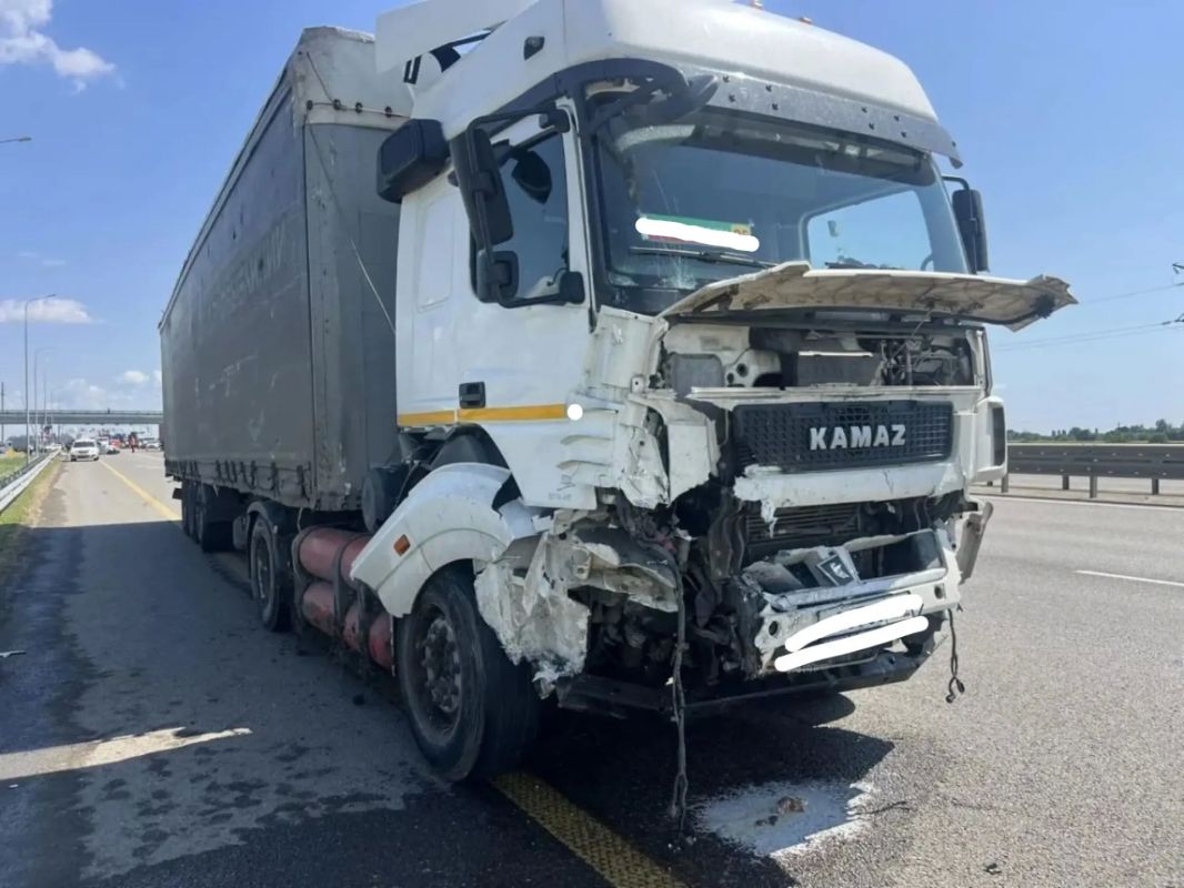 5 автомобилей попали в ДТП в Динском районе 5 автомобилей попали в ДТП в Динском районе