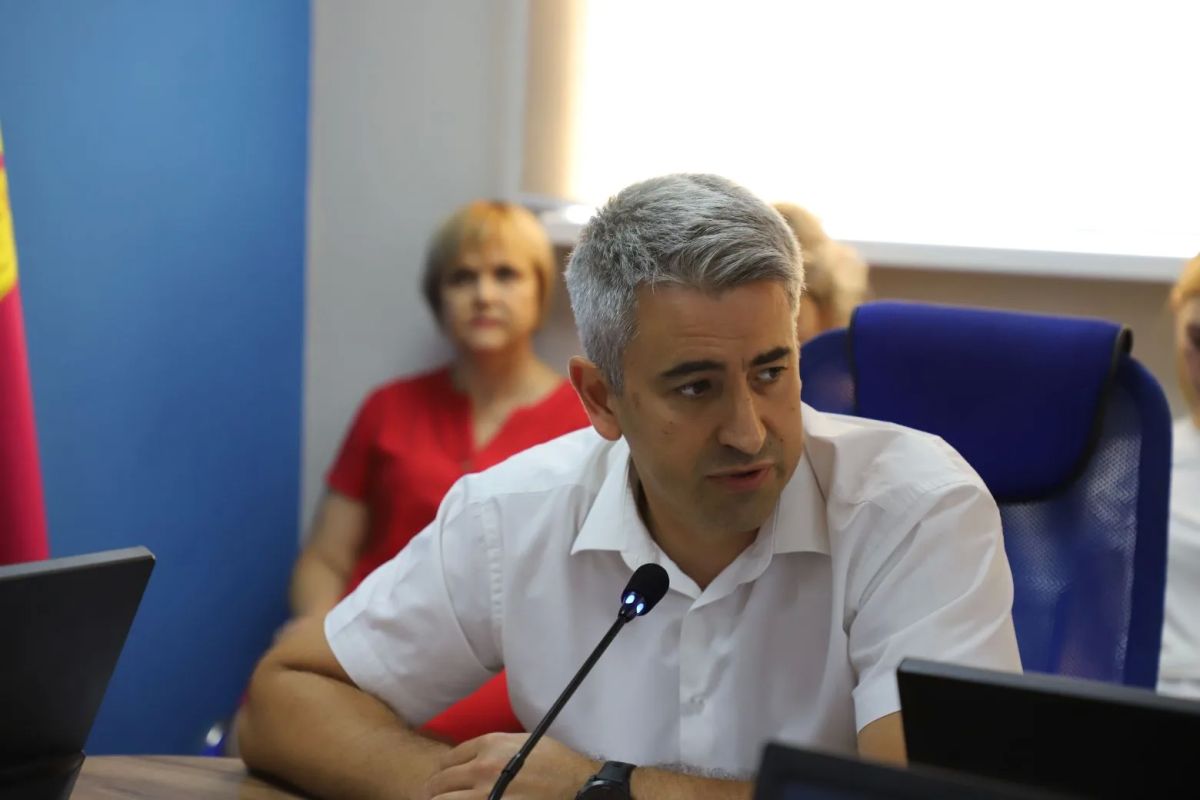Министр спорта Кубани Новах Дмитрий Александрович провел рабочее совещание с руководителями подведомственных учреждений Министр спорта Кубани Новах Дмитрий Александрович провел рабочее совещание с руководителями подведомственных учреждений