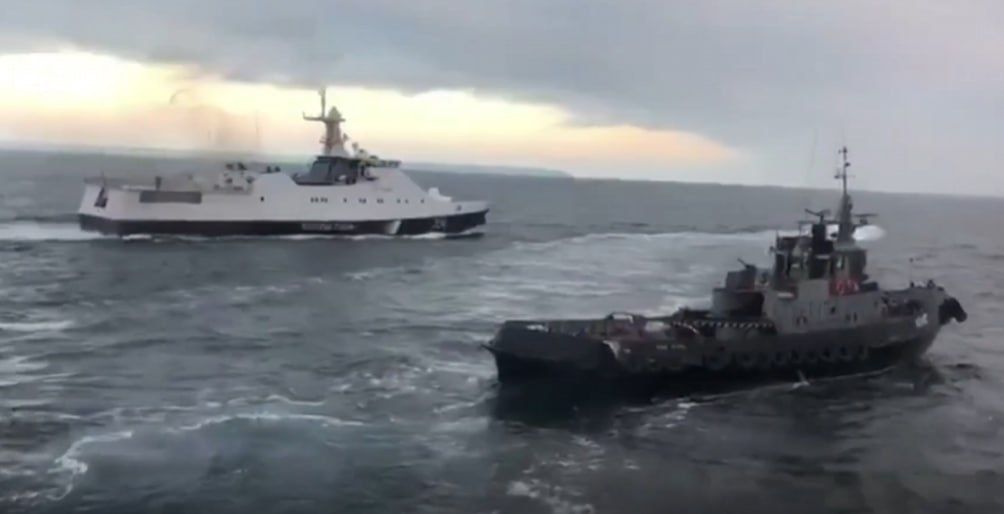 Сегодня ВМС Украины заявили об уничтожении патрульного катера ФСБ "Изумруд" в порту Новороссийска Сегодня ВМС Украины заявили об уничтожении патрульного катера ФСБ "Изумруд" в порту Новороссийска