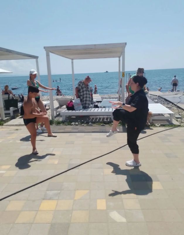 В Новороссийске продолжается реализация проекта «Море здоровья» В Новороссийске продолжается реализация проекта «Море здоровья»