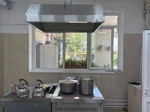 В Сочи на подготовку школ к новому учебному году направили почти 359 миллионов рублей В Сочи на подготовку школ к новому учебному году направили почти 359 миллионов рублей
