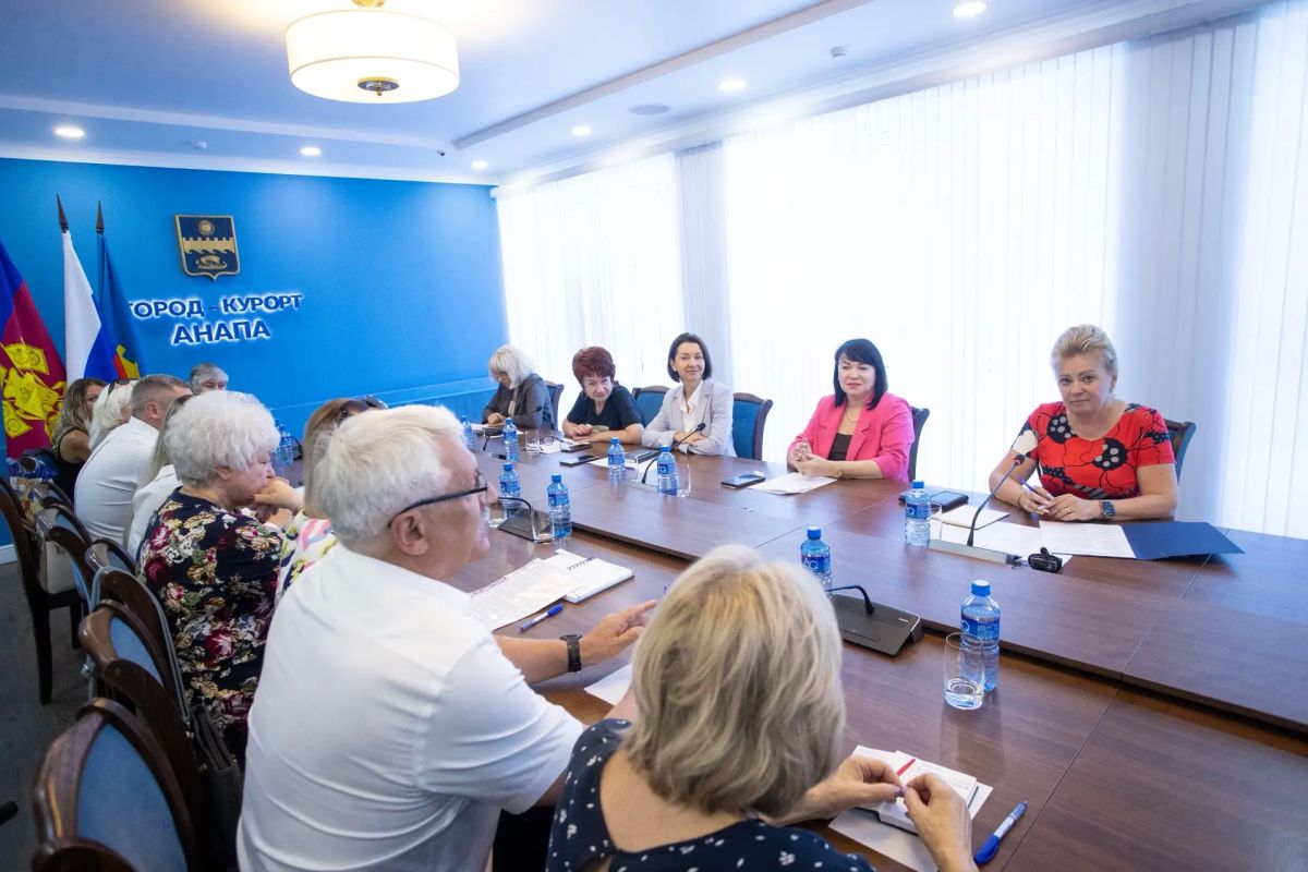 Светлана Маслова провела встречу с координаторами органов ТОС