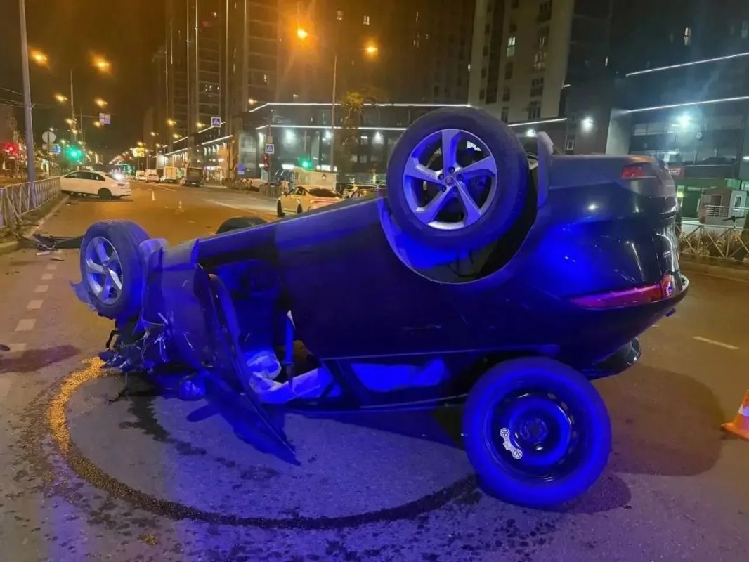 Стали известны детали ночной аварии в Краснодаре Стали известны детали ночной аварии в Краснодаре