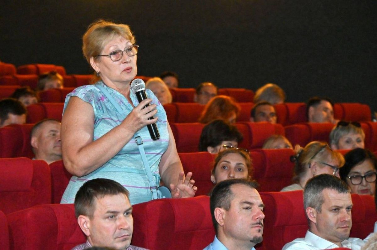 Руководством прокуратуры Центрального района г. Сочи принято участие в сходе жителей Центрального района г. Сочи ТОС «Прохладная Долина», который прошел под председательством главы г. Сочи Руководством прокуратуры Центрального района г. Сочи принято участие в сходе жителей Центрального района г. Сочи ТОС «Прохладная Долина», который прошел под председательством главы г. Сочи