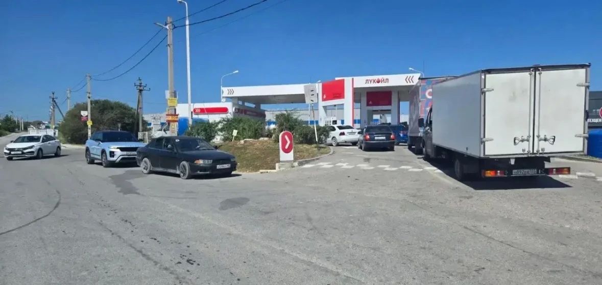 В Новороссийске с сегодняшнего дня прекращается выдача талонов на заправку автотранспорта В Новороссийске с сегодняшнего дня прекращается выдача талонов на заправку автотранспорта