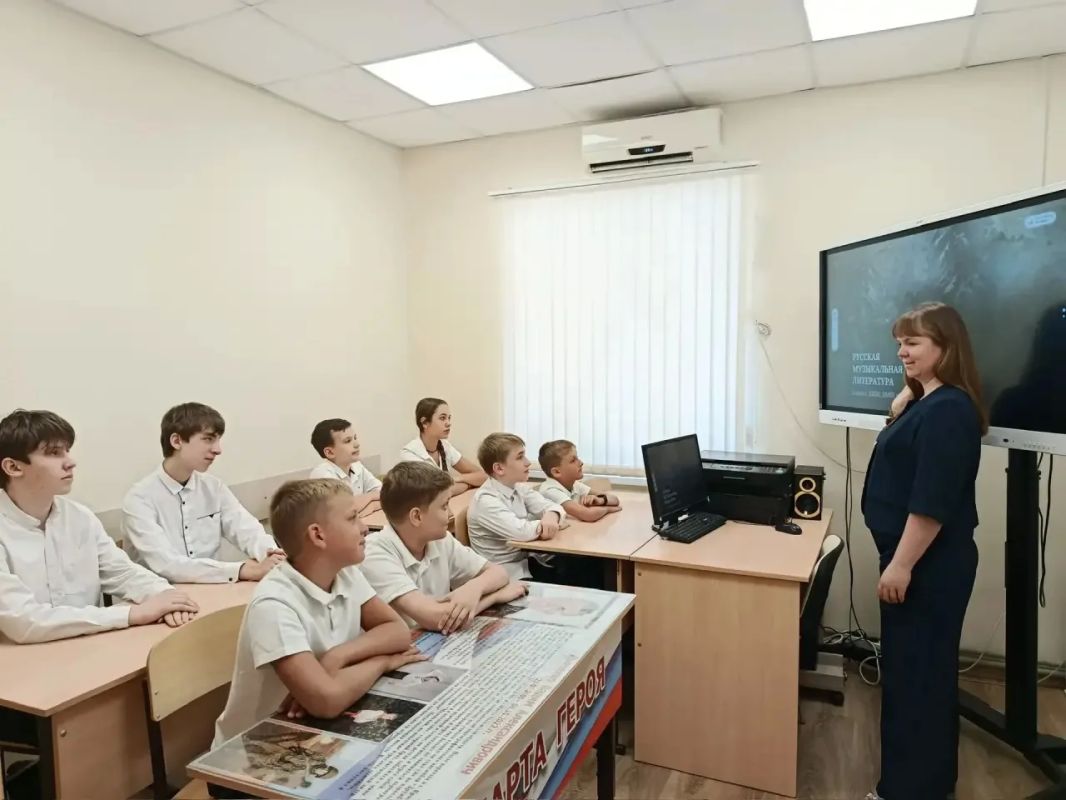 Аккордеон, баяны и рояли получили школы искусств Краснодара в рамках национального проекта «Семья» Аккордеон, баяны и рояли получили школы искусств Краснодара в рамках национального проекта «Семья»