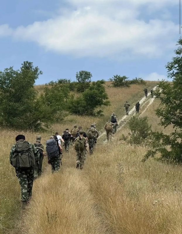 Казачата молодежной сотни Константиновского хуторского общества Новороссийского РКО совершили двухдневный полевой выход Казачата молодежной сотни Константиновского хуторского общества Новороссийского РКО совершили двухдневный полевой выход