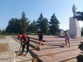Сегодняшнее утро сотрудники ДК п.Комсомолец Ейского района начали с субботника