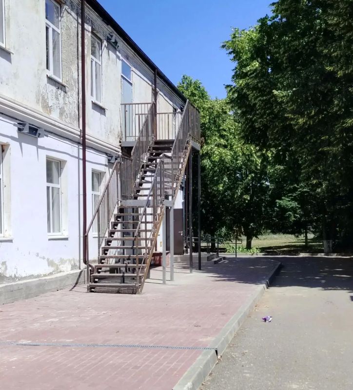 В сельских домах культуры Кухаривского сельского поселения за средства местного бюджета ведутся ремонтные работы В сельских домах культуры Кухаривского сельского поселения за средства местного бюджета ведутся ремонтные работы