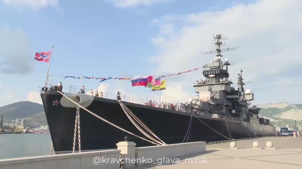 Андрей Кравченко: Принял участие в церемонии открытия шахматного турнира, приуроченного ко Дню Военно-морского флота