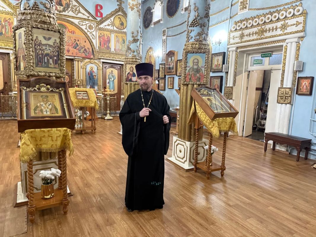 Члены Молодежного координационного совета Ейского района посетили храмы Ейска Члены Молодежного координационного совета Ейского района посетили храмы Ейска