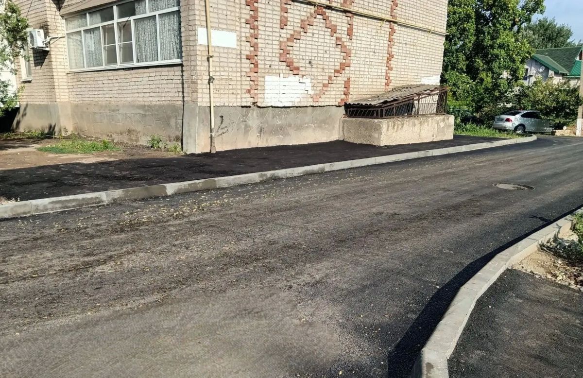 На ул.Плеханова в Ейске сотрудники ООО «Лантал» завершили работы по восстановлению дорожного покрытия На ул.Плеханова в Ейске сотрудники ООО «Лантал» завершили работы по восстановлению дорожного покрытия