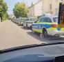 В Германии воры сняли с патрульных машин колёса