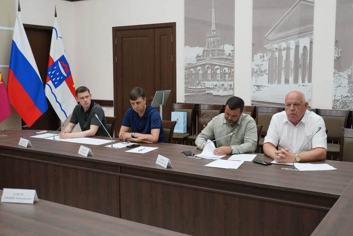 В Сочи в ближайшие сутки ожидается комплекс неблагоприятных погодных явлений В Сочи в ближайшие сутки ожидается комплекс неблагоприятных погодных явлений