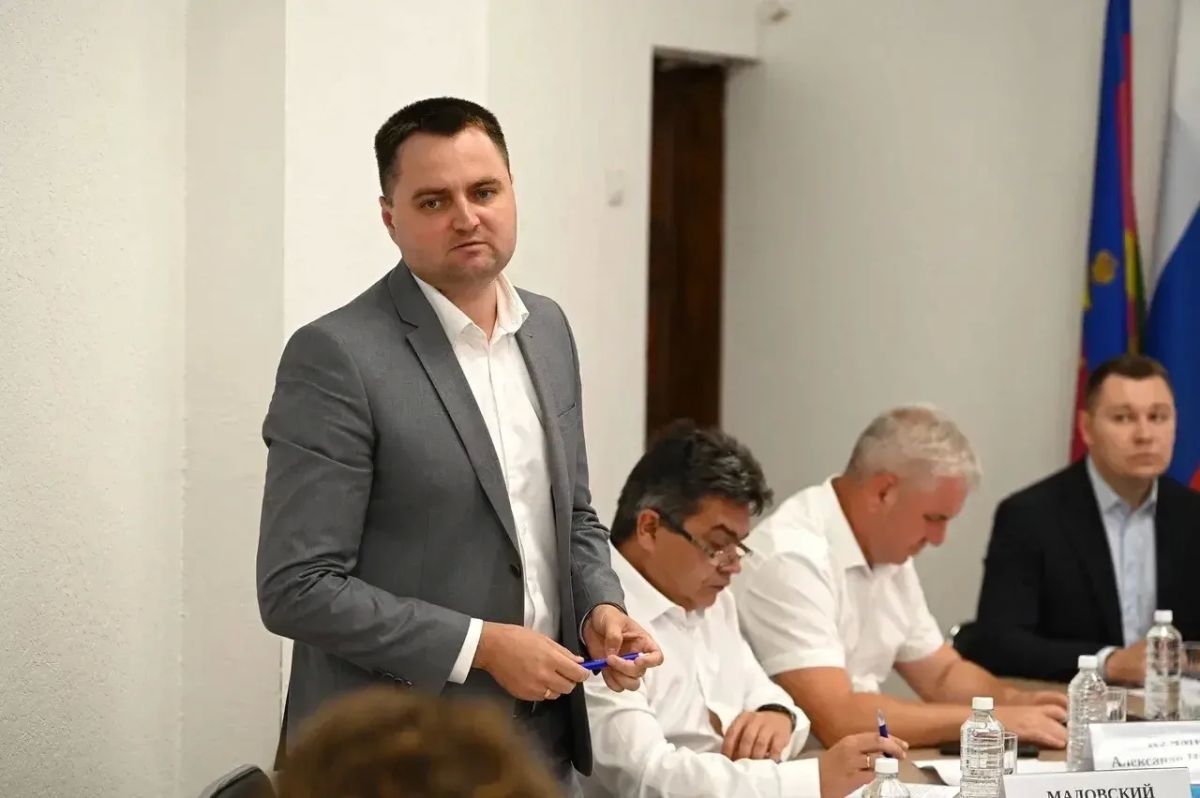 Евгений Наумов: Вместе с председателем Гордумы Верой Фёдоровной Галушко снова встретились с многодетными семьями, которые получили участки в хуторах Новом, Копанском и Октябрьском Евгений Наумов: Вместе с председателем Гордумы Верой Фёдоровной Галушко снова встретились с многодетными семьями, которые получили участки в хуторах Новом, Копанском и Октябрьском