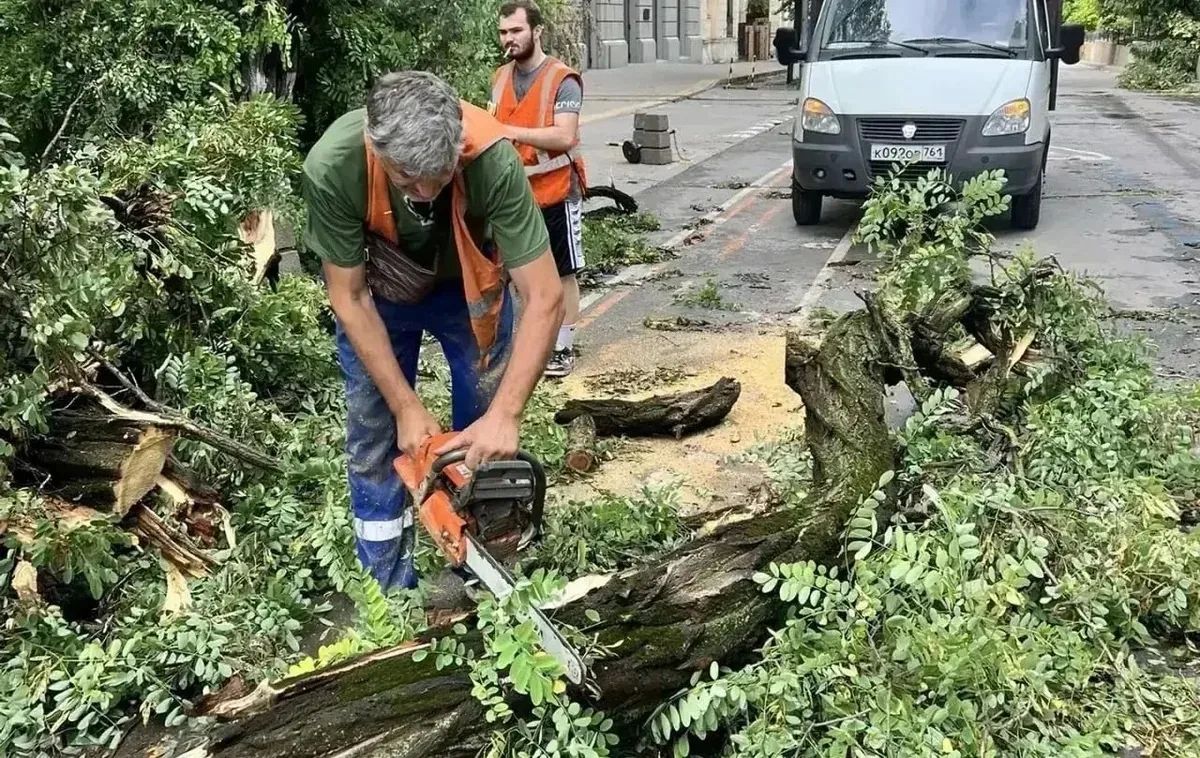 Человек погиб из-за разгула стихии в Ростовской области