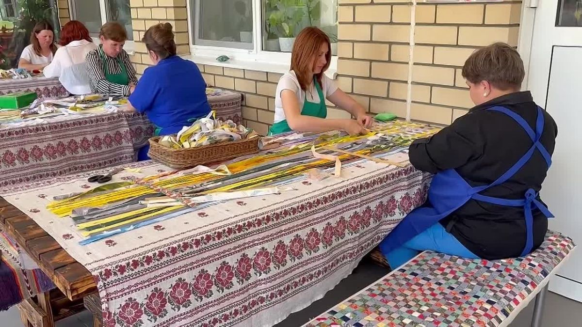 Воспитатели стали мастерицами на необычном мастер-классе