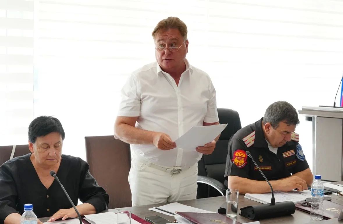 Перед уходом на каникулы депутаты городской Думы провели очередное заседание Перед уходом на каникулы депутаты городской Думы провели очередное заседание