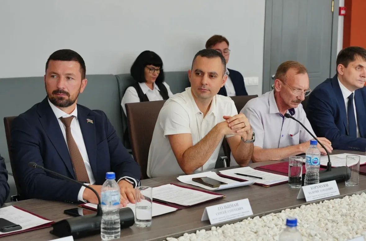 Перед уходом на каникулы депутаты городской Думы провели очередное заседание Перед уходом на каникулы депутаты городской Думы провели очередное заседание