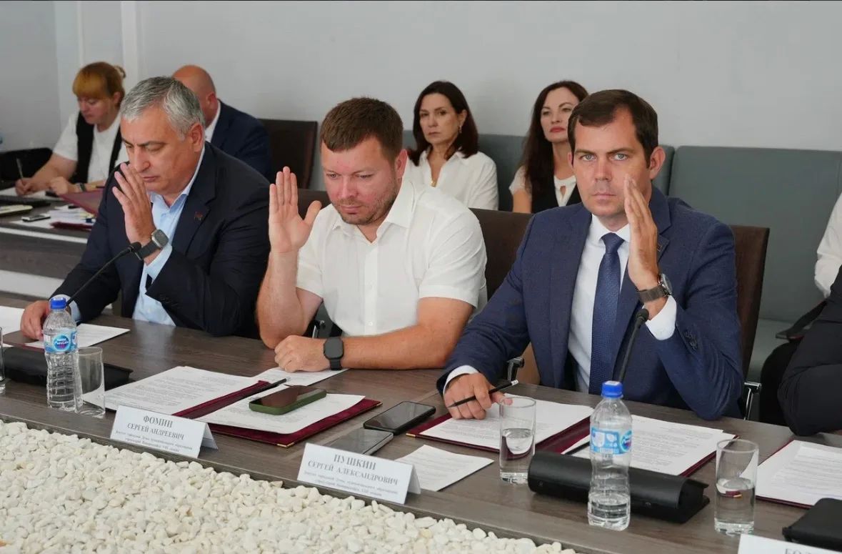 Перед уходом на каникулы депутаты городской Думы провели очередное заседание Перед уходом на каникулы депутаты городской Думы провели очередное заседание