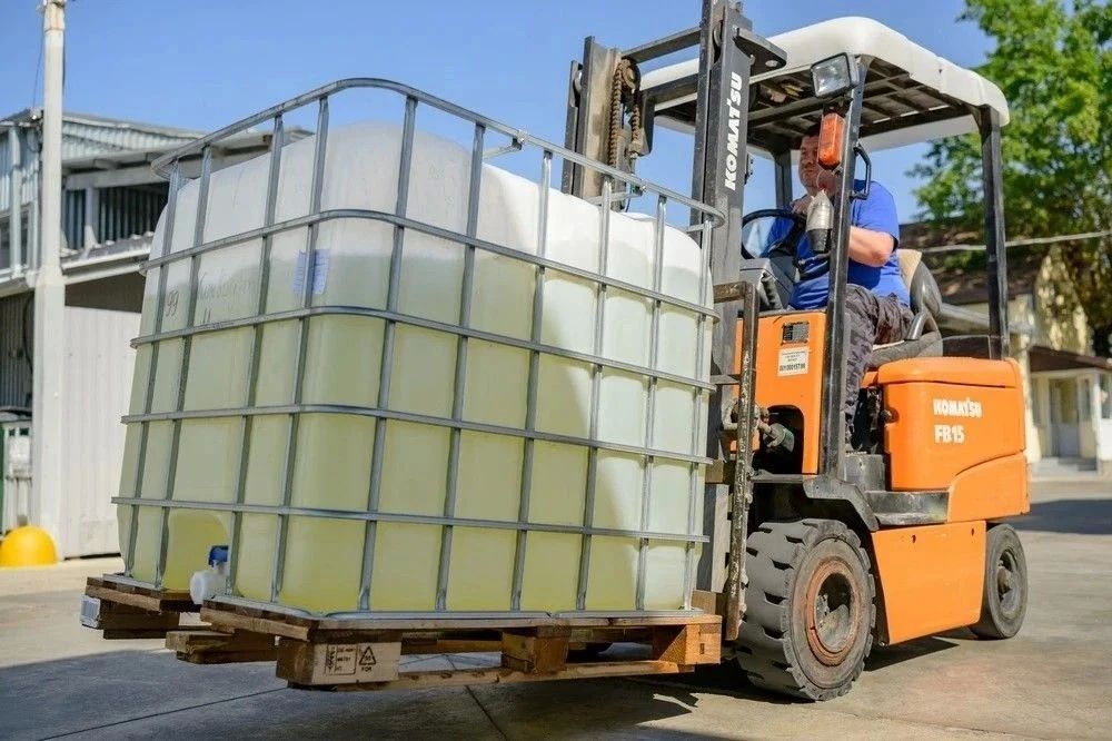 Краснодарское предприятие «Флореаль» в месяц производит около 300 тонн продукции Краснодарское предприятие «Флореаль» в месяц производит около 300 тонн продукции
