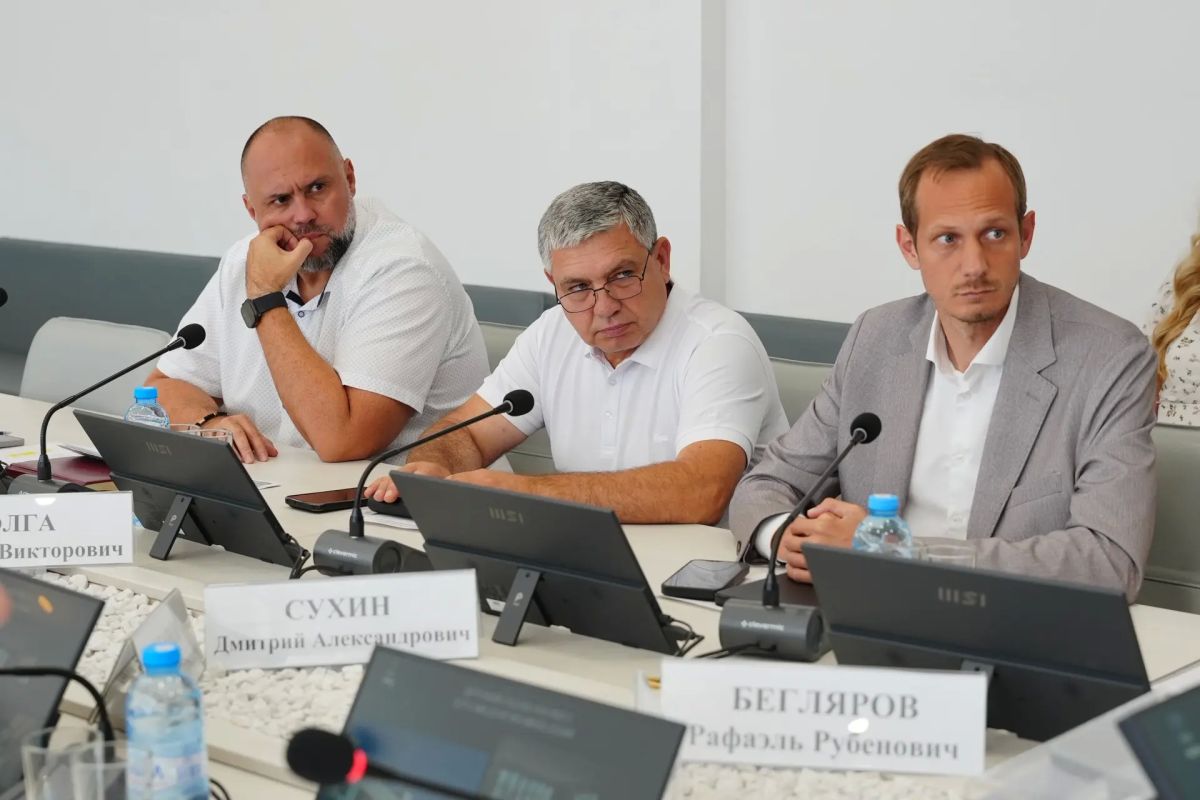 Андрей Кравченко: Ход реализации договоров о комплексном развитии территорий обсудили на рабочем совещании Андрей Кравченко: Ход реализации договоров о комплексном развитии территорий обсудили на рабочем совещании