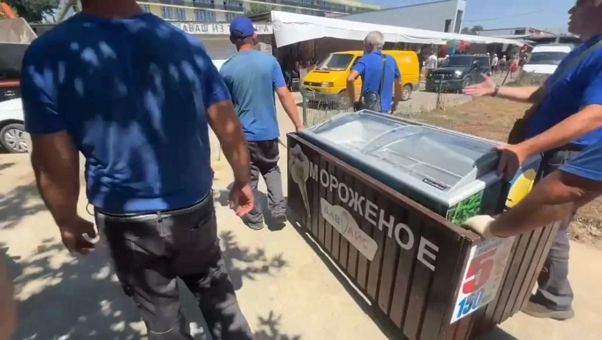 В Анапе продолжают демонтировать незаконно установленные сооружения В Анапе продолжают демонтировать незаконно установленные сооружения