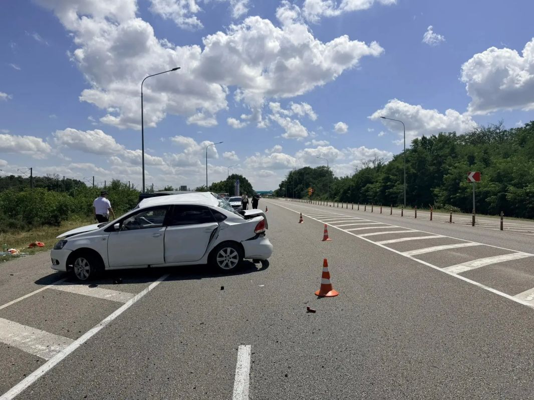 Девушка погибла в ДТП в Тимашевском районе, есть пострадавшие Девушка погибла в ДТП в Тимашевском районе, есть пострадавшие