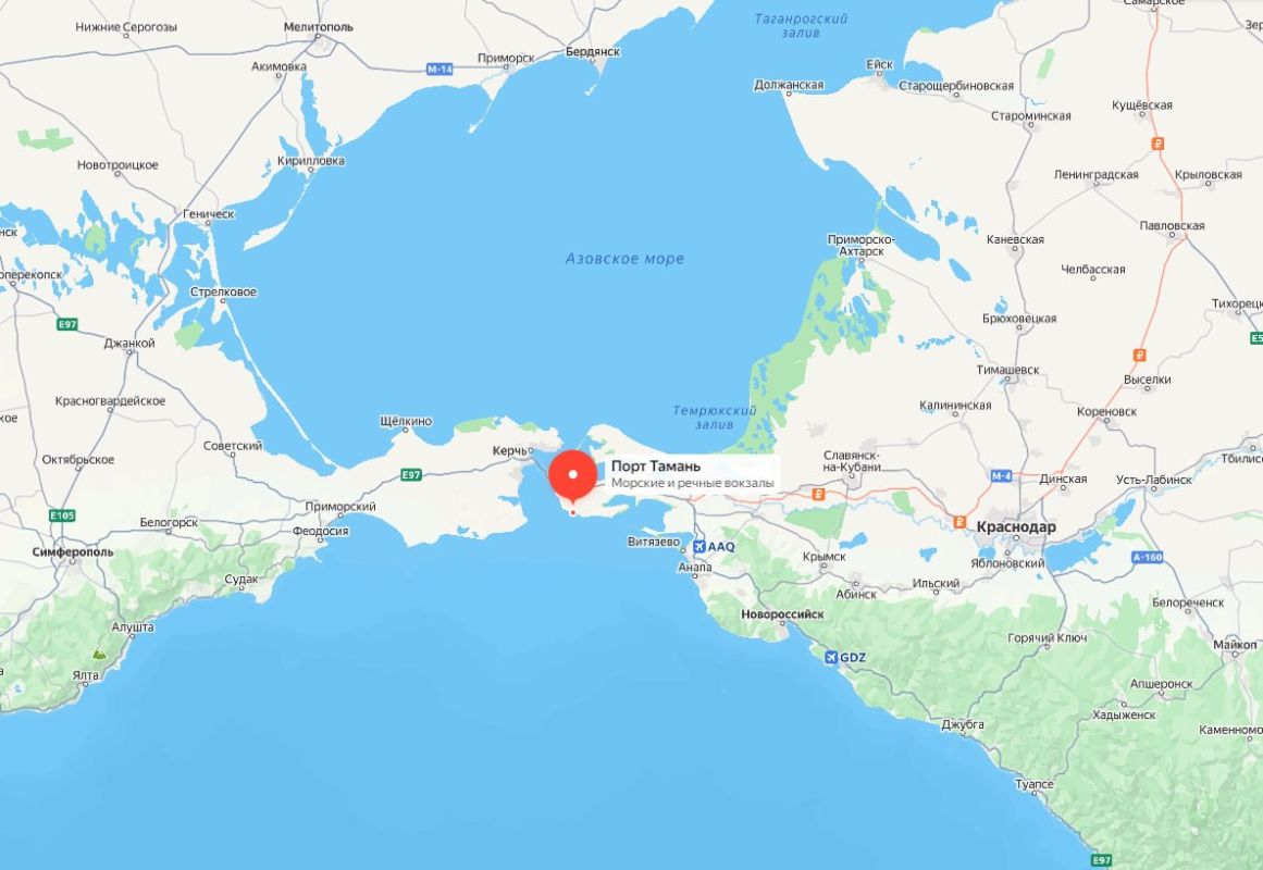 Два майора: В результате атаки ВСУ на порт Тамань в Краснодарском крае повреждена портовая инфраструктура, есть пострадавшие, сообщили в Южной транспортной прокуратуре