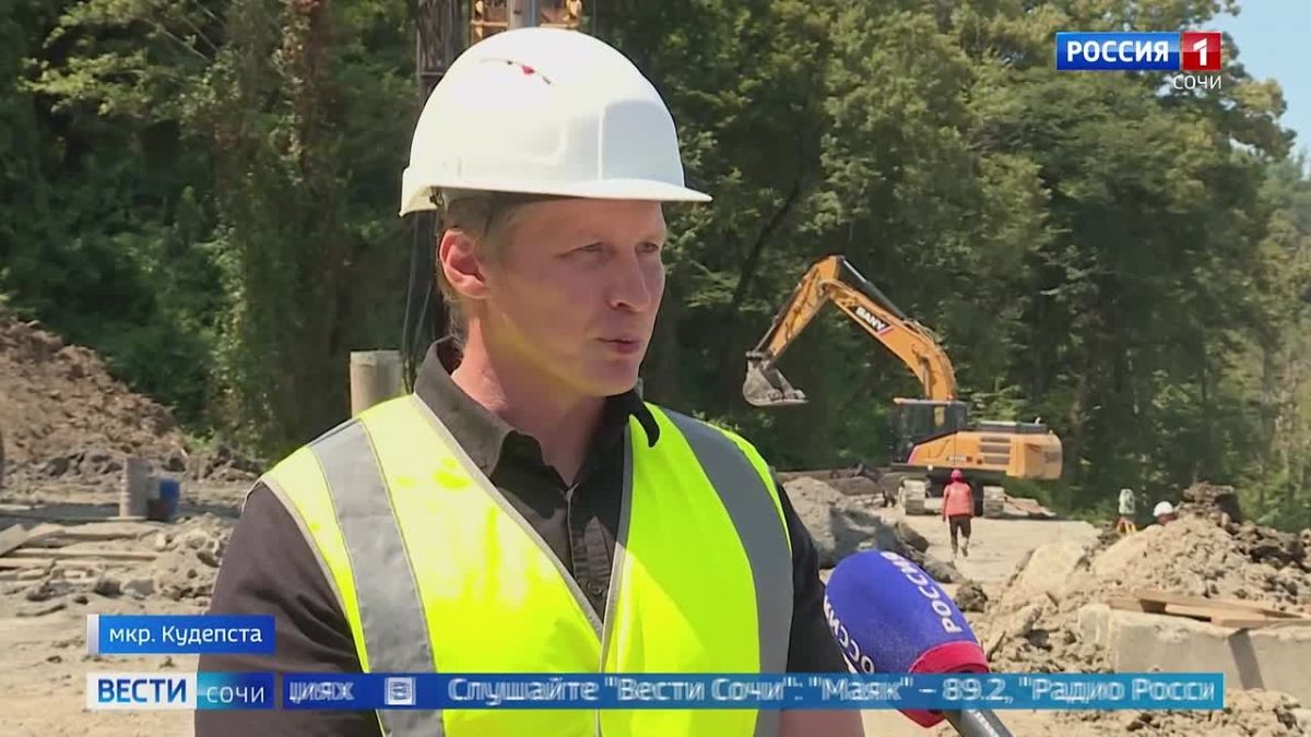 В Сочи на обходе Адлера забурили больше 600 свай