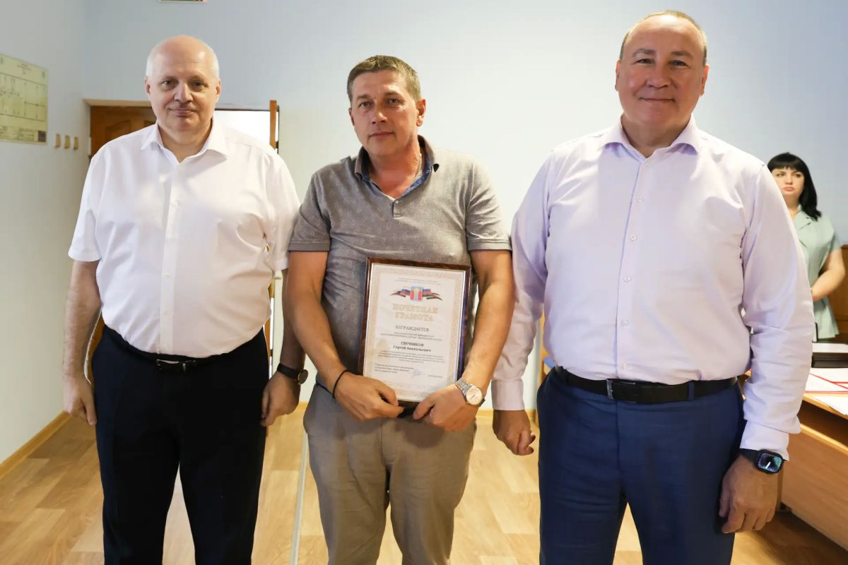 АРМАВИРСКОМУ ЭЛЕКТРОМЕХАНИЧЕСКОМУ ЗАВОДУ ИСПОЛНИЛОСЬ 50 ЛЕТ АРМАВИРСКОМУ ЭЛЕКТРОМЕХАНИЧЕСКОМУ ЗАВОДУ ИСПОЛНИЛОСЬ 50 ЛЕТ