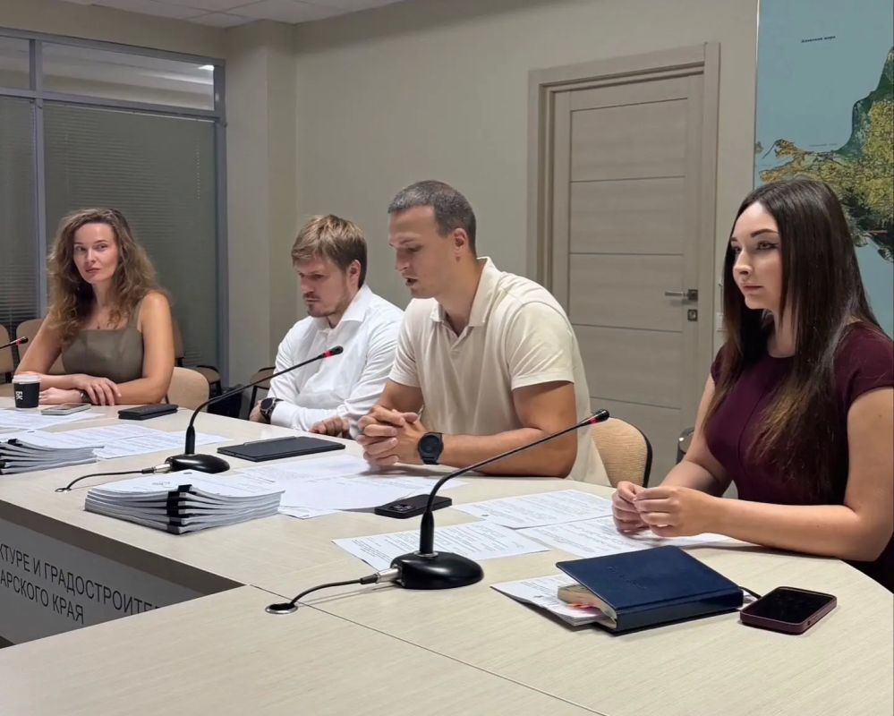 В министерстве курортов, туризма и олимпийского наследия Краснодарского края обсудили доработку и утверждение итоговых материалов индивидуальных эскизов пляжных территорий
