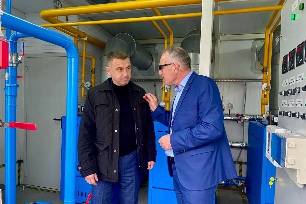 Сегодня юбилей отмечает депутат ЗСК, председатель комитета по вопросам топливно-энергетического комплекса, транспорта, дорожного хозяйства и связи Иван Тутушкин! Сегодня юбилей отмечает депутат ЗСК, председатель комитета по вопросам топливно-энергетического комплекса, транспорта, дорожного хозяйства и связи Иван Тутушкин!