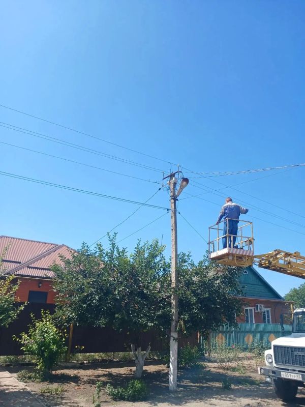 В Ясенском сельском поселении проведены плановые работы по обслуживанию уличного освещения В Ясенском сельском поселении проведены плановые работы по обслуживанию уличного освещения