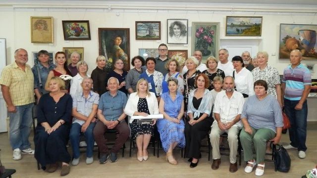 Фонды Ейского музея пополнились новыми художественными произведениями