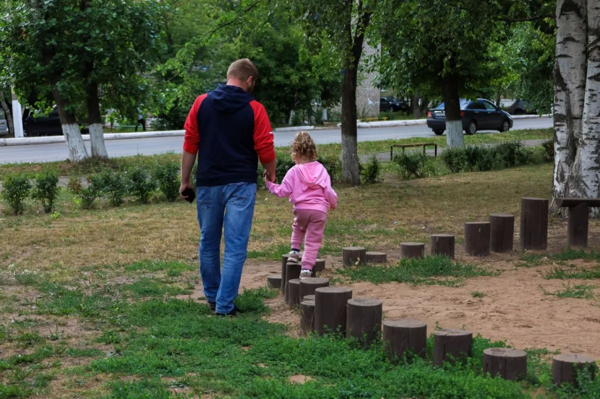 В Ейске уже второй год родители разрывают маленькую дочь как тряпичную куклу в ожидании очередного суда