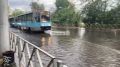 Потоки воды побежали по улицам Краснодара после ночной грозы