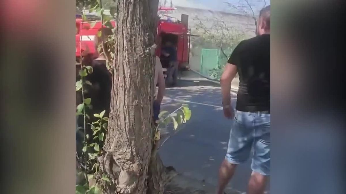 Росгвардеец вынес пенсионерку из горящего дома