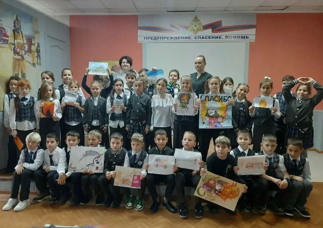 День рождения пожарно-технической выставки на территории г.-к. Анапа День рождения пожарно-технической выставки на территории г.-к. Анапа
