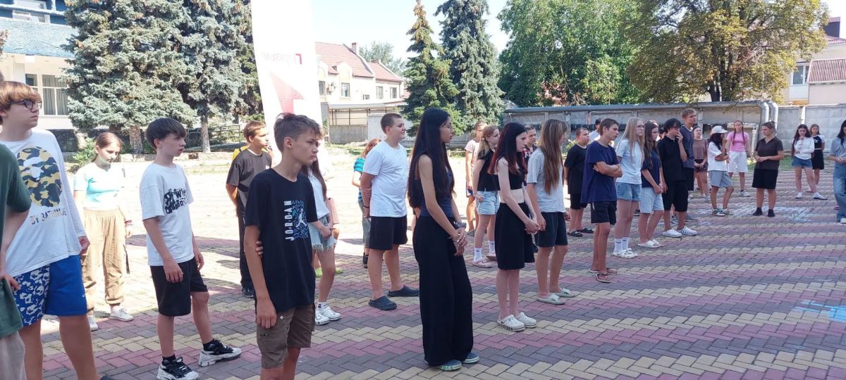 В Ейске полицейские и общественники присоединились к Всероссийской акции «Зарядка со стражем порядка»