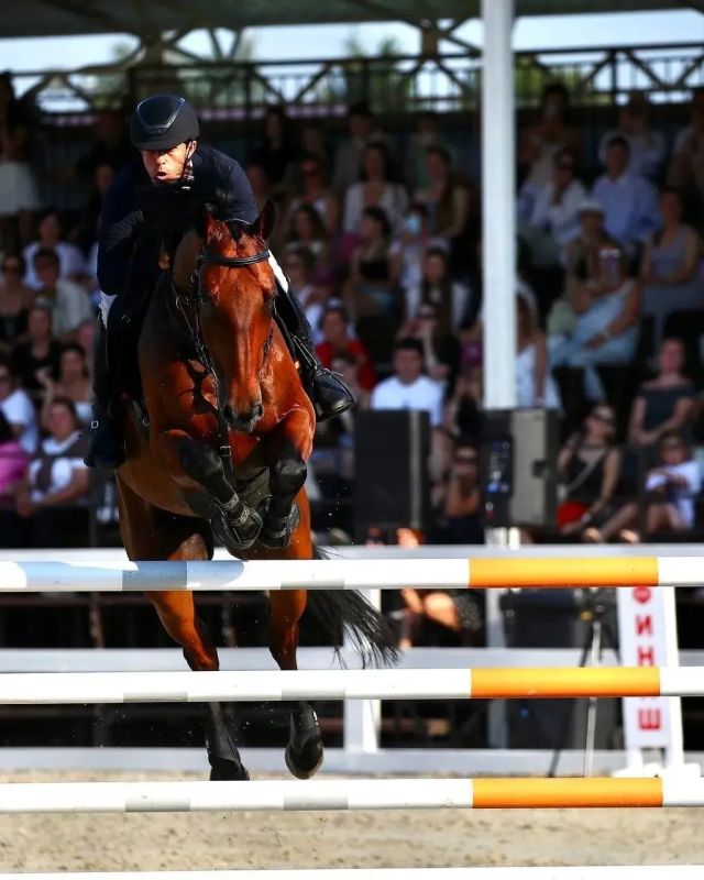 Оганес Амалян — чемпион России по конному спорту! Оганес Амалян — чемпион России по конному спорту!