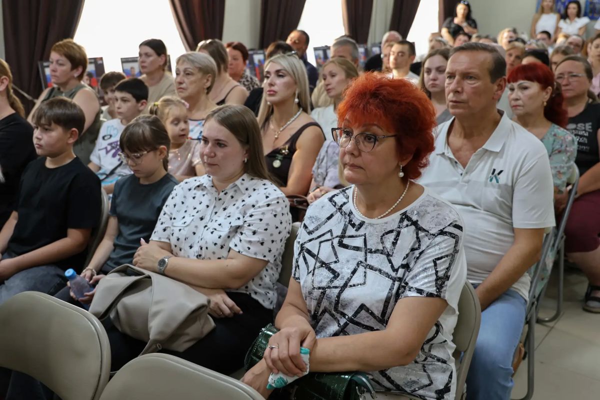 В АРМАВИРЕ СОСТОЯЛАСЬ ПРЕЗЕНТАЦИЯ КНИГИ ОБ УЧАСТНИКАХ СВО В АРМАВИРЕ СОСТОЯЛАСЬ ПРЕЗЕНТАЦИЯ КНИГИ ОБ УЧАСТНИКАХ СВО