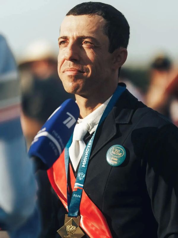 Оганес Амалян — чемпион России по конному спорту! Оганес Амалян — чемпион России по конному спорту!
