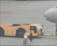 Две пассажирки опоздали на рейс в Москве и решили догнать самолет пешком