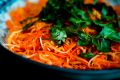 Нежный пряный салат из моркови и дайкона: рецепты для гурманов