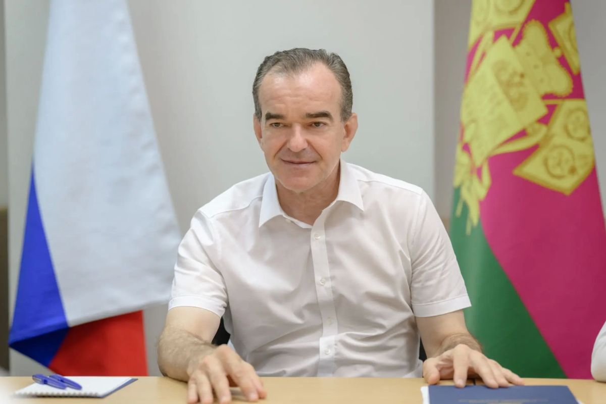 Вениамин Кондратьев: Встретился с руководителями краевого предприятия радиоэлектронной промышленности. Заводу больше полувека и за это время он стал флагманом в отрасли Вениамин Кондратьев: Встретился с руководителями краевого предприятия радиоэлектронной промышленности. Заводу больше полувека и за это время он стал флагманом в отрасли