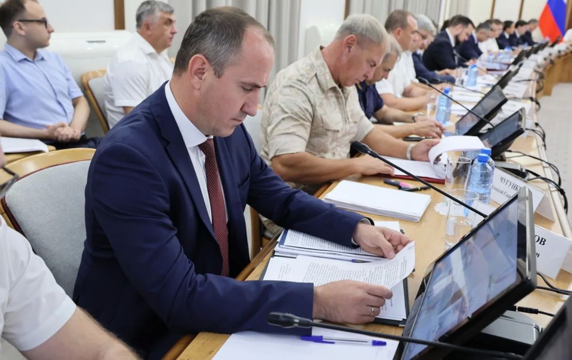 Вениамин Кондратьев: Необходимо продолжать усиливать антитеррористическую защищенность объектов ТЭК Вениамин Кондратьев: Необходимо продолжать усиливать антитеррористическую защищенность объектов ТЭК