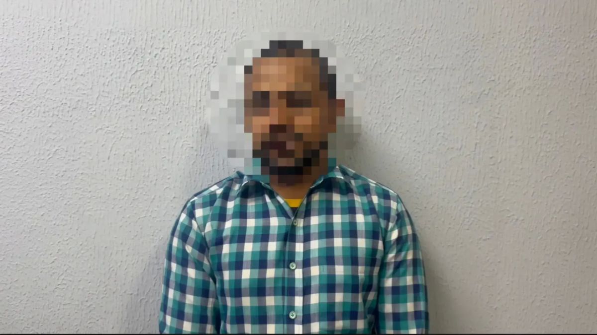Приезжий из Южной Азии оскорбил ВС РФ в соцсетях и попал под статью