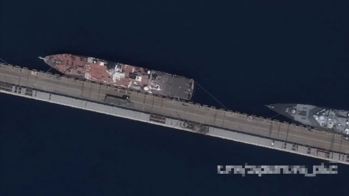 Последствия массированного ночного налета дронов на Новороссийск, оперативно снятые западными спутниками Последствия массированного ночного налета дронов на Новороссийск, оперативно снятые западными спутниками