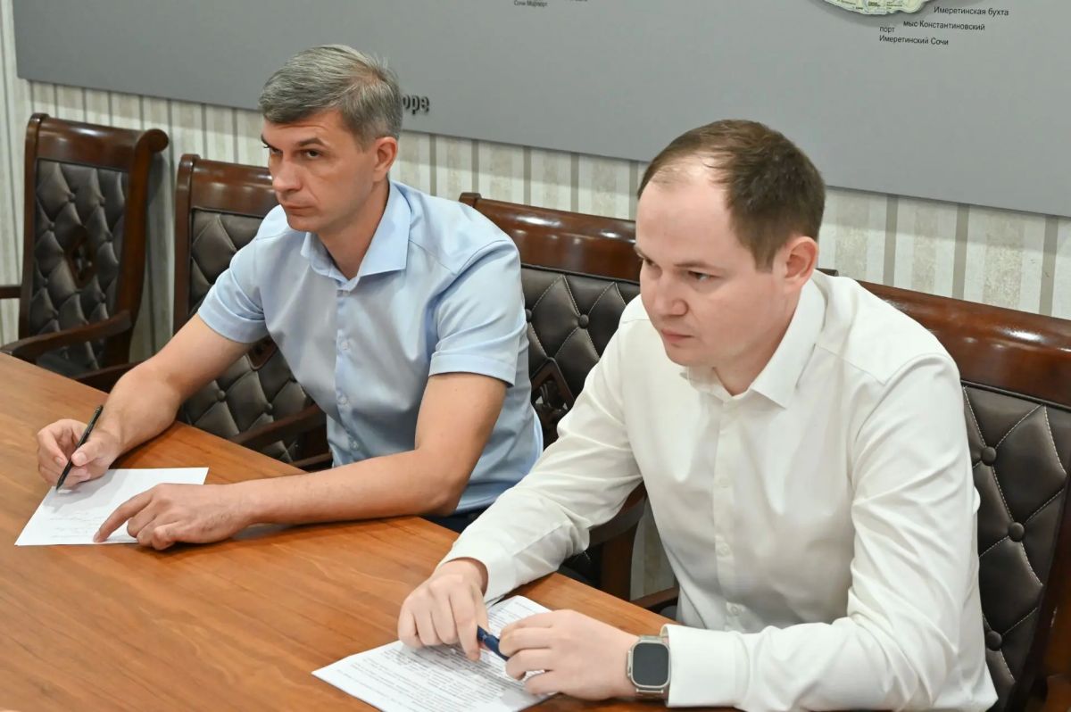 Глава города Андрей Прошунин поручил усилить контроль за безопасностью на сочинских АЗС Глава города Андрей Прошунин поручил усилить контроль за безопасностью на сочинских АЗС